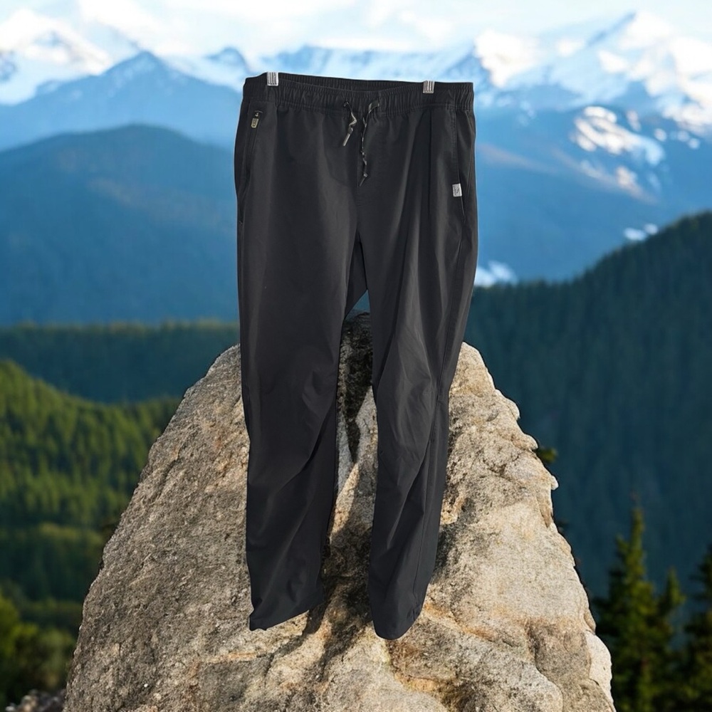 L.L. Bean Black Sweatpants with Elastic Waistband and Relaxed Fit